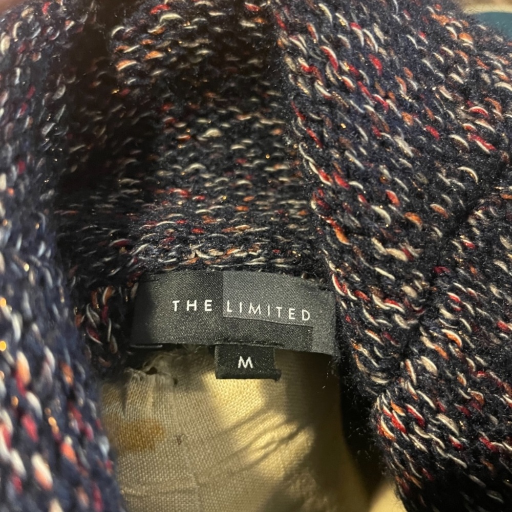 Sweater - Picture 4 of 4
